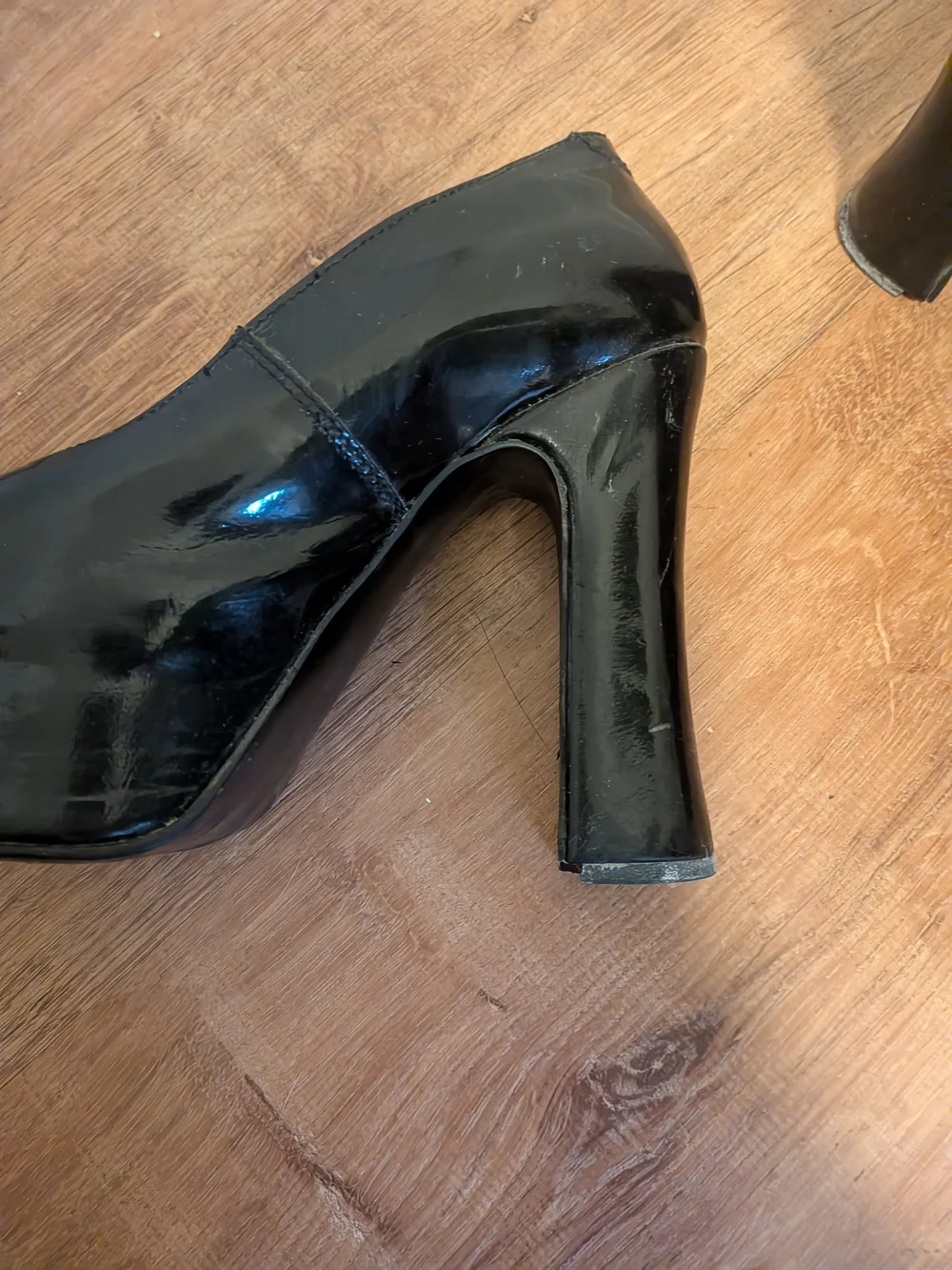 Underground Shoes Black Patent Platform Pumps Cutout Heel Made in England UK 5